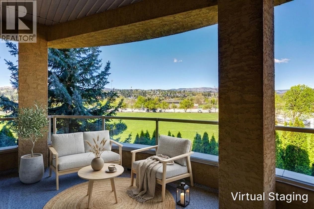 212 3550 Woodsdale Road, Lake Country