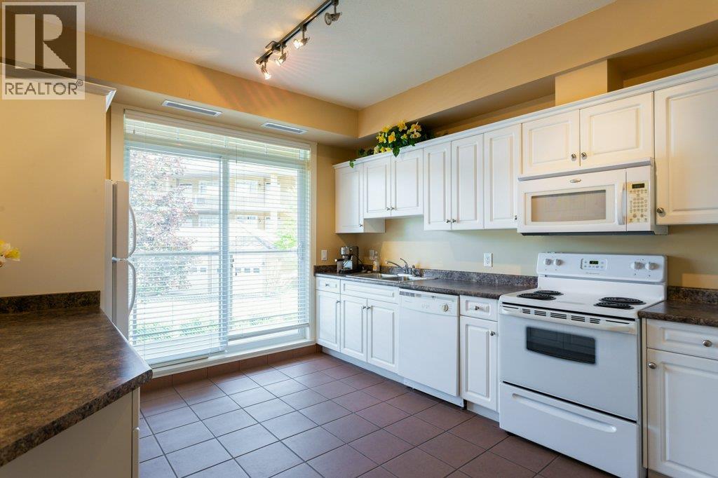 212 3550 Woodsdale Road, Lake Country