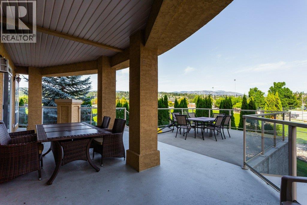 212 3550 Woodsdale Road, Lake Country