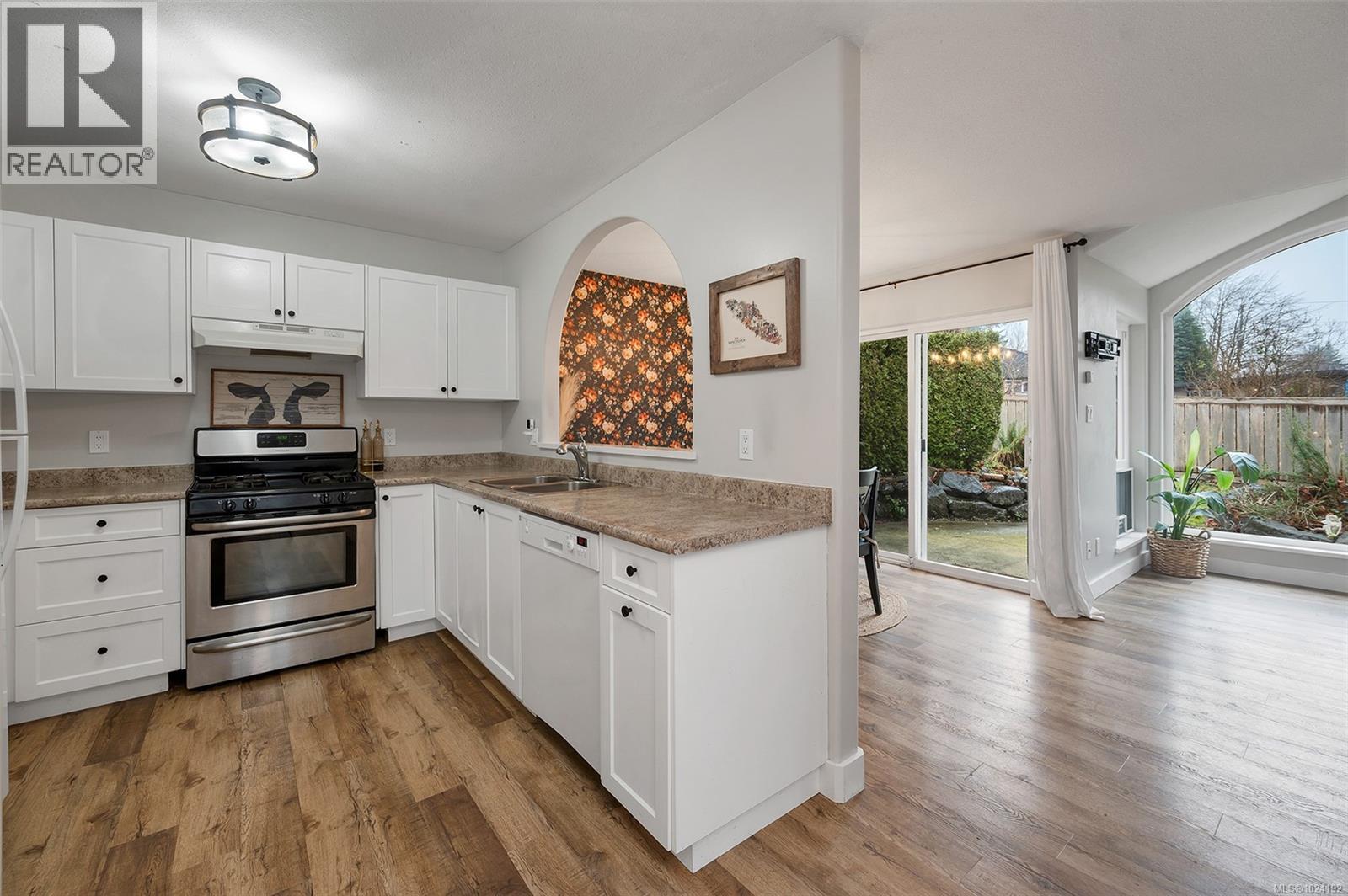 #25 251 McPhedran Rd - 6