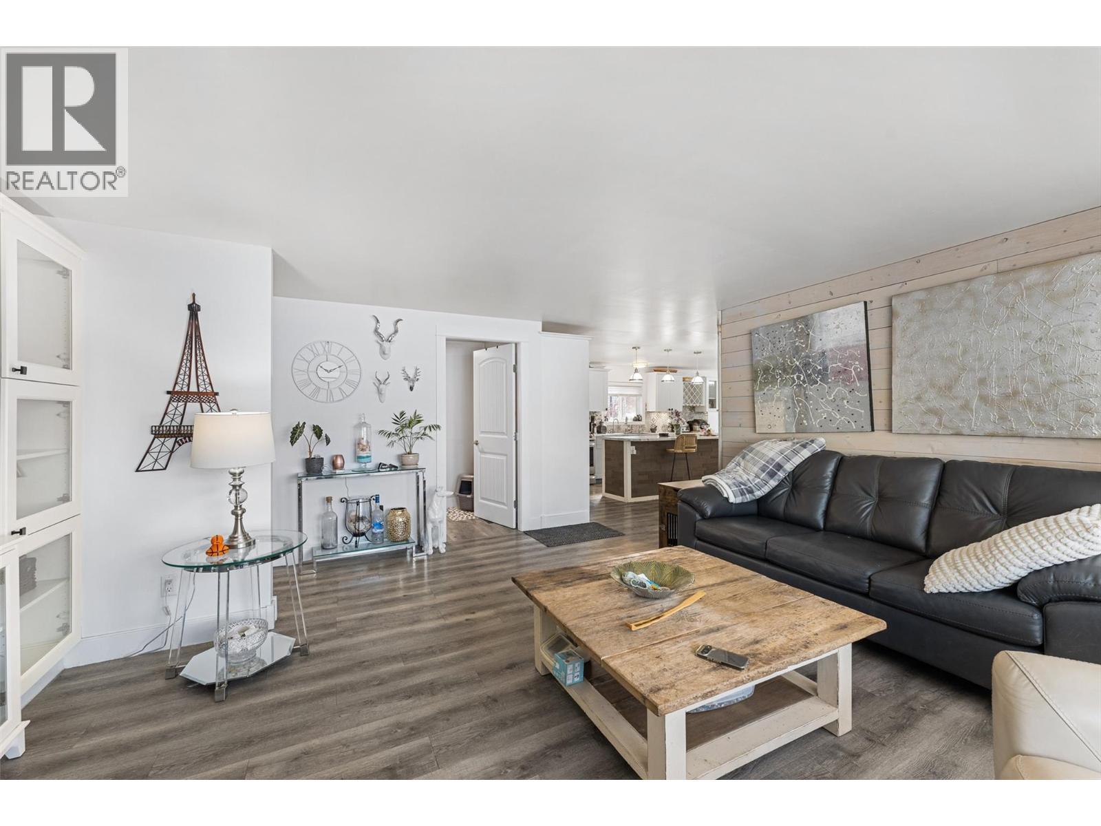 #8 4355 Jaud Road - 30