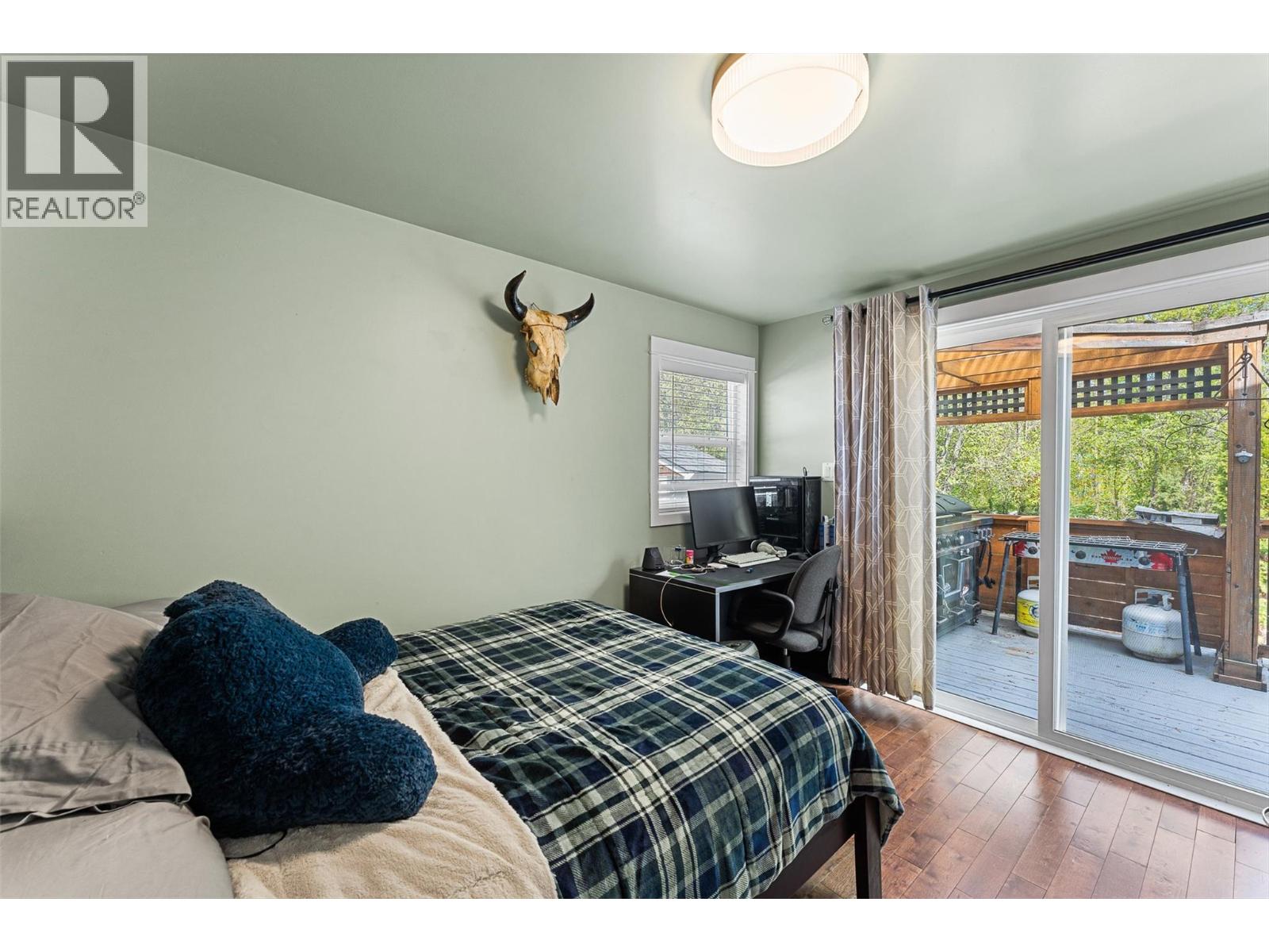#8 4355 Jaud Road - 35