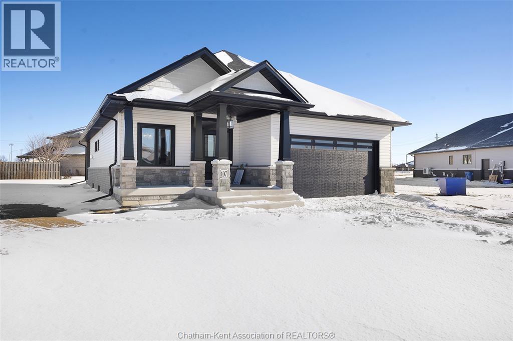 103 Fenceline DRIVE, Chatham, Ontario, N7M0V9 — Photo 2