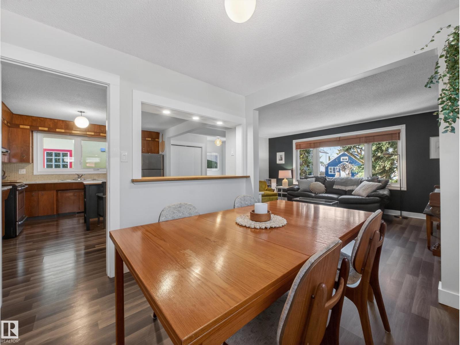 11345 89 ST NW, Edmonton