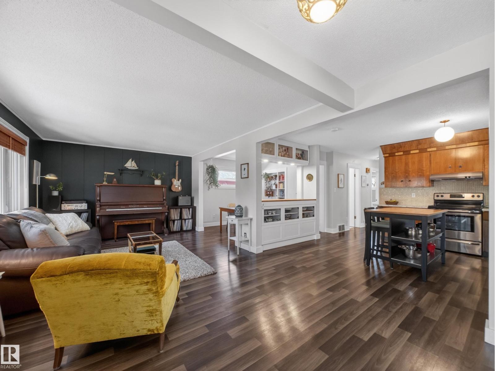 11345 89 ST NW, Edmonton