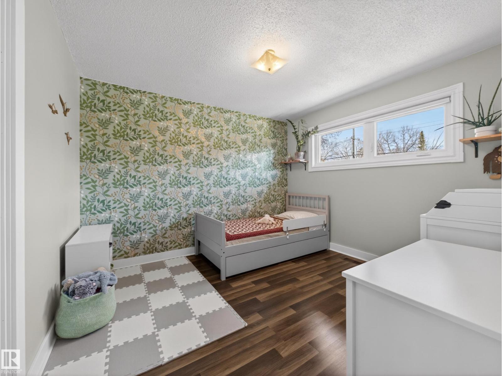 11345 89 ST NW, Edmonton