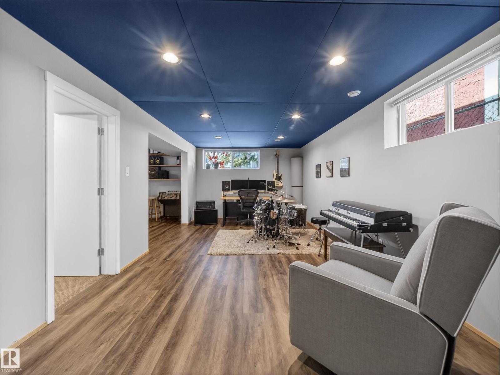 11345 89 ST NW, Edmonton