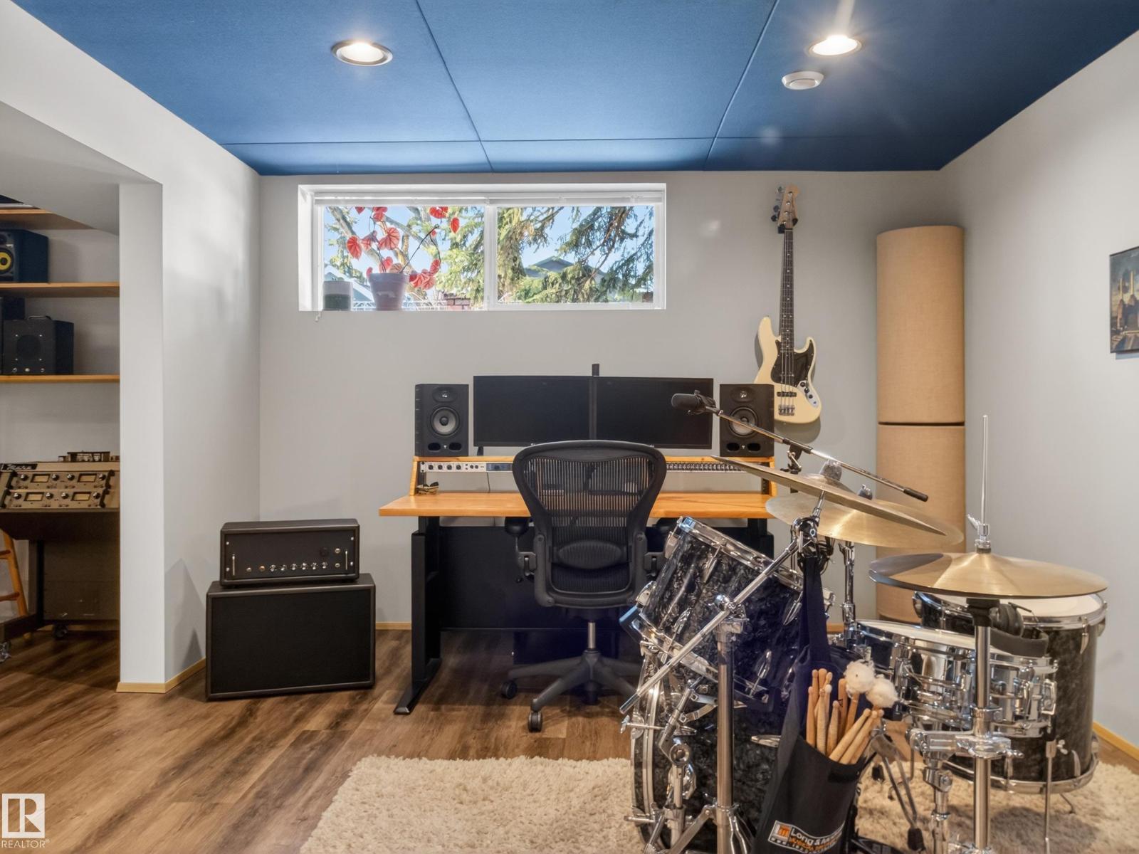 11345 89 ST NW, Edmonton