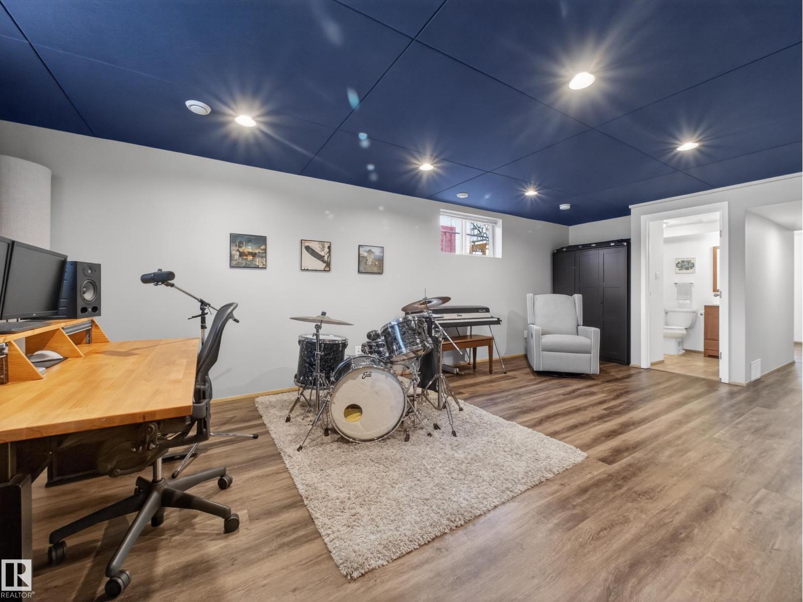 11345 89 ST NW, Edmonton