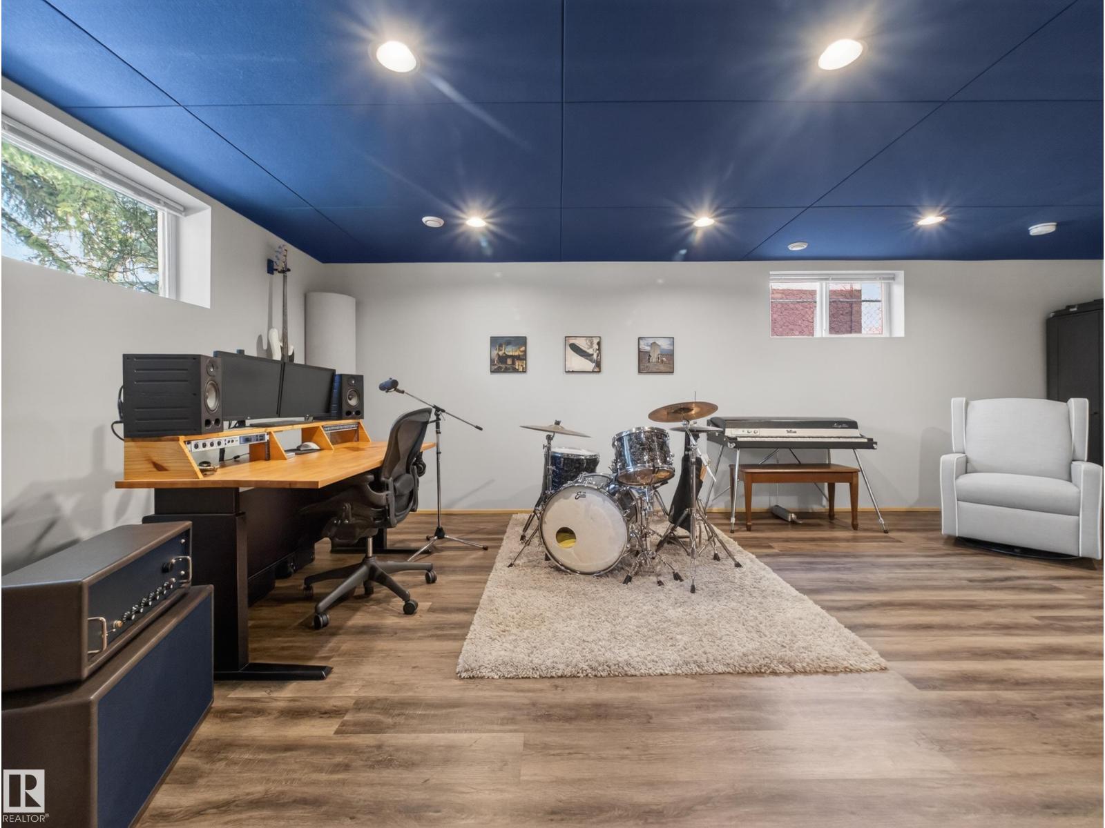 11345 89 ST NW, Edmonton