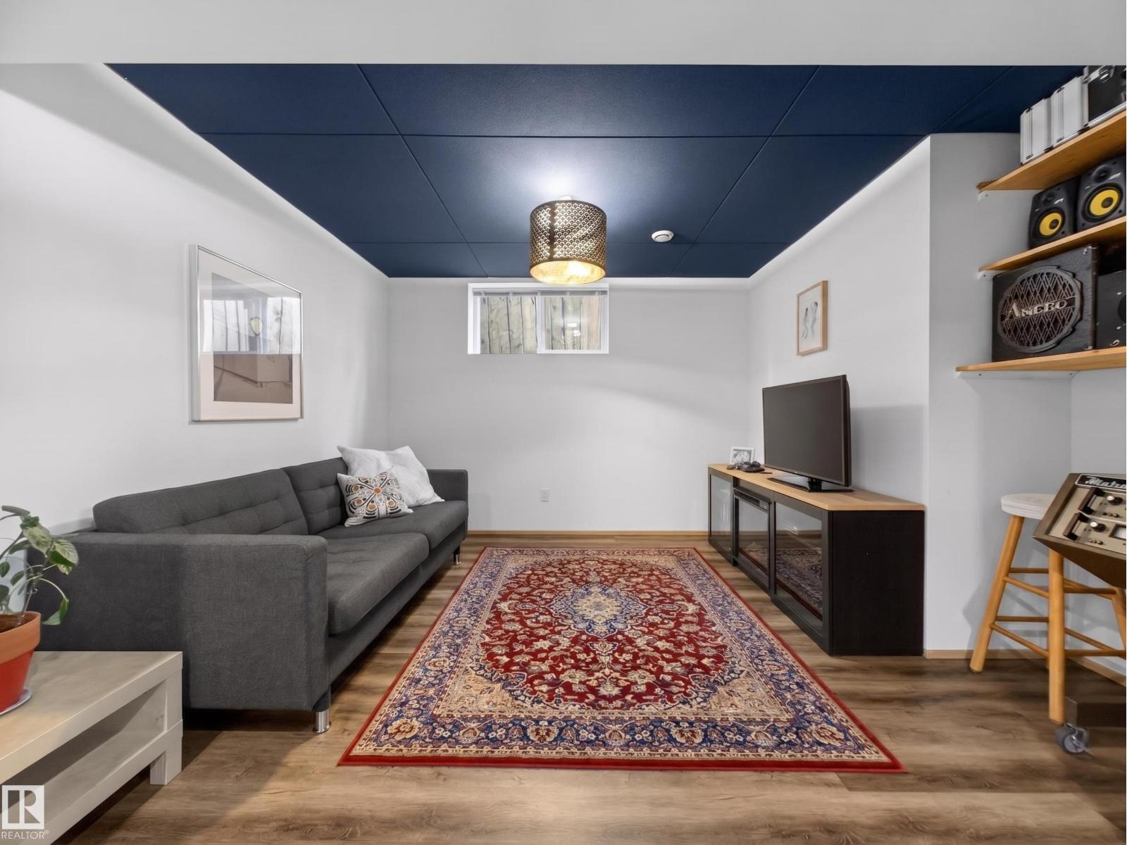 11345 89 ST NW, Edmonton