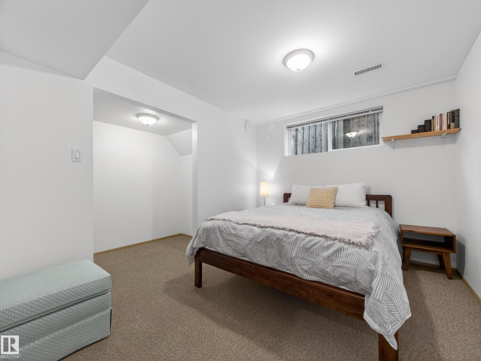 11345 89 ST NW, Edmonton