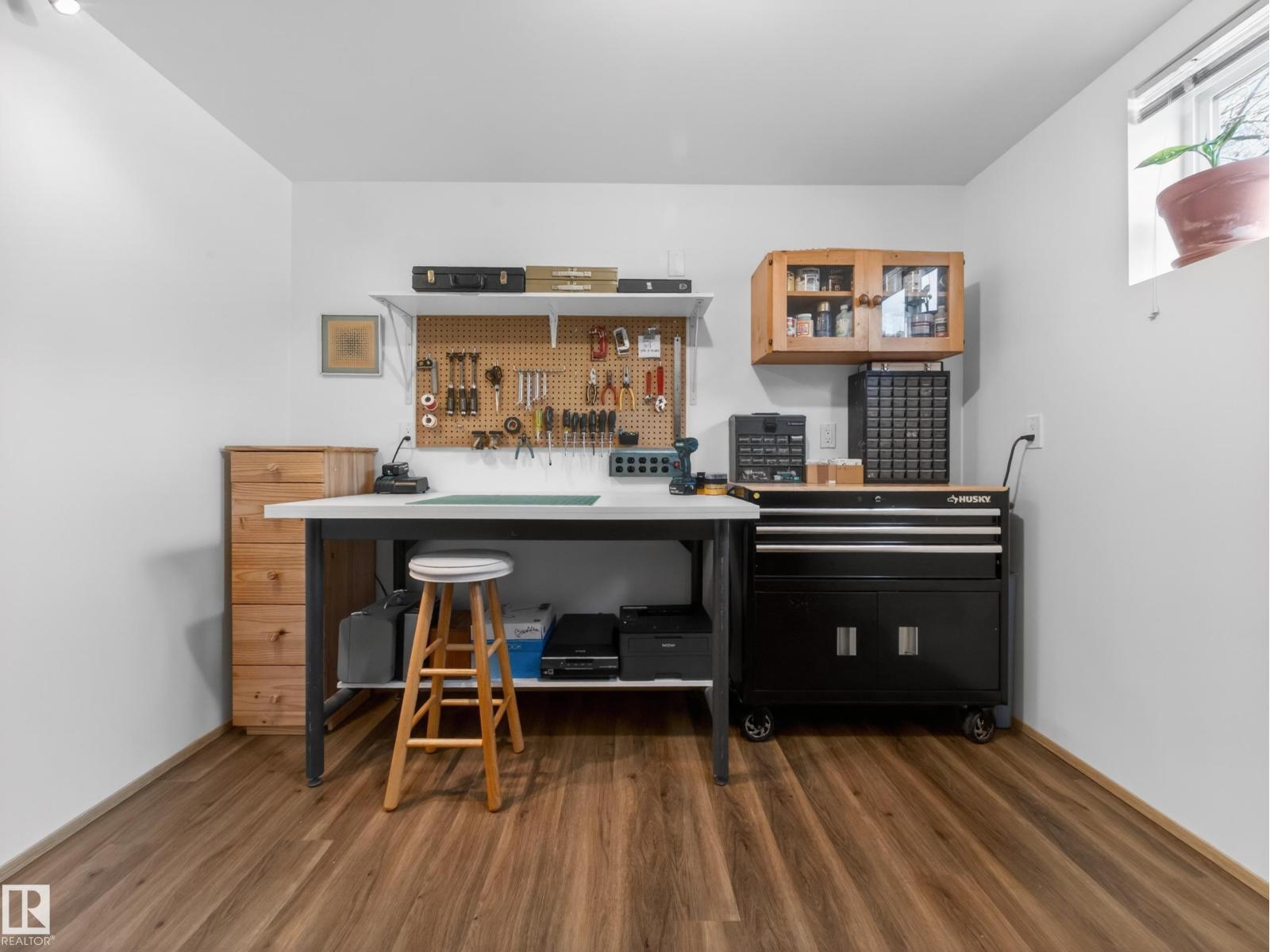 11345 89 ST NW, Edmonton