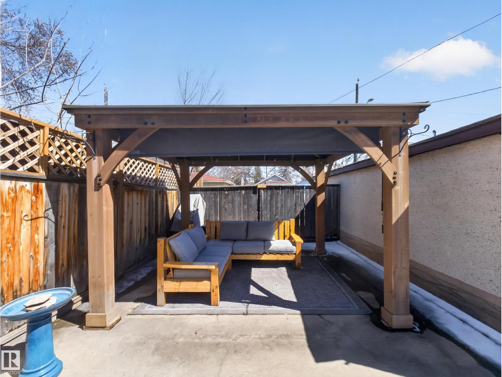 11345 89 ST NW, Edmonton