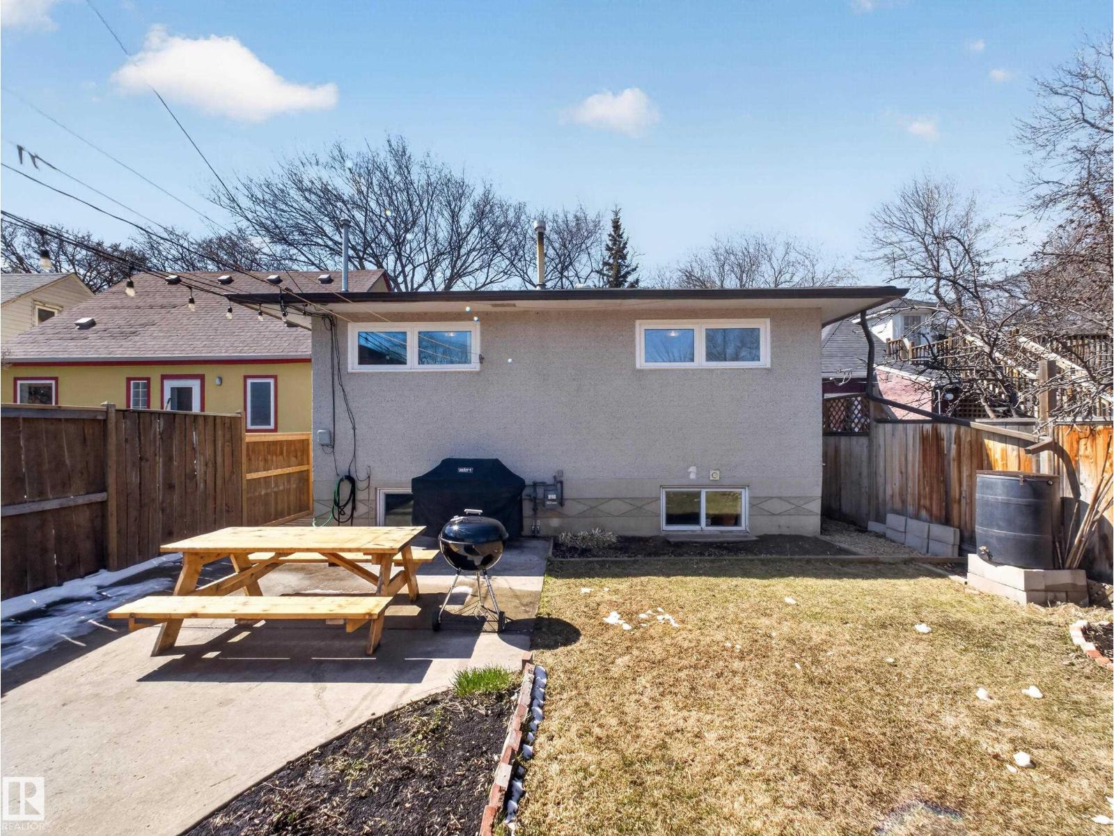 11345 89 ST NW, Edmonton