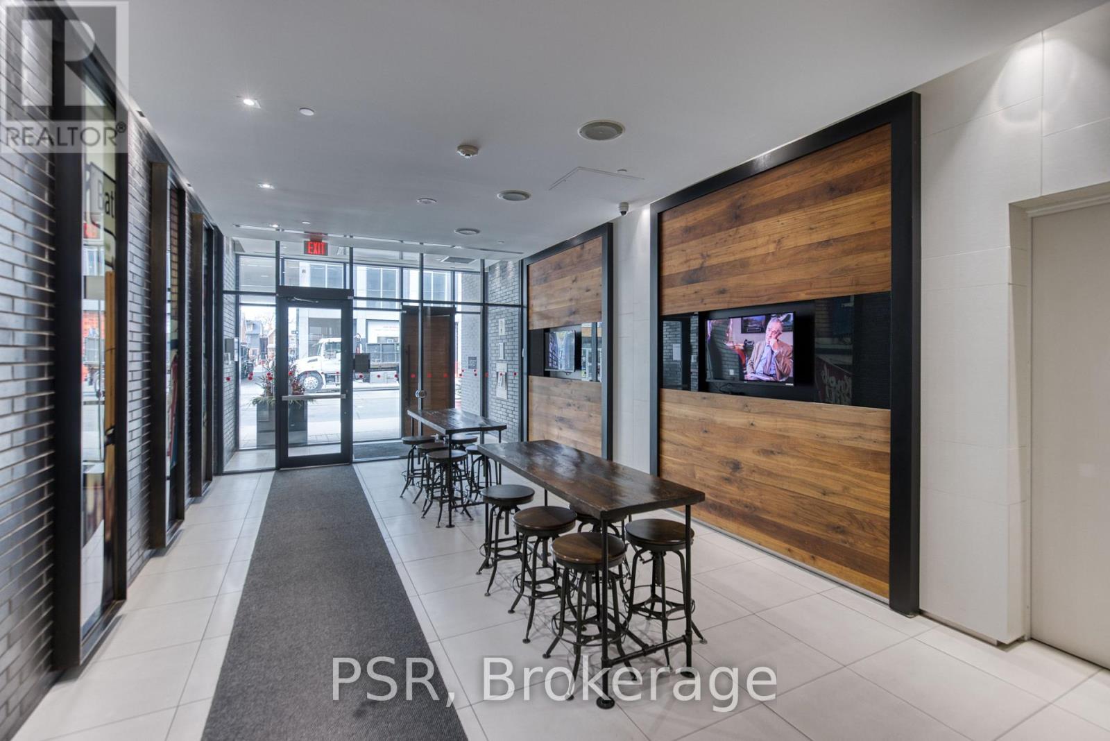 #321 783 BATHURST STREET - 33