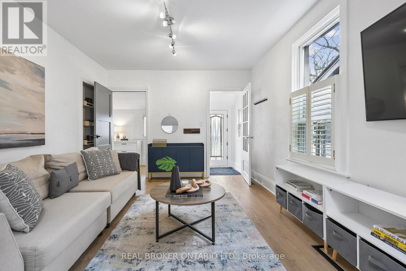 60 HAIG AVENUE - 1