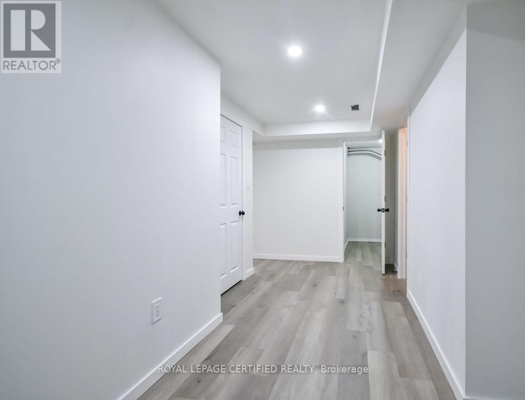 34 BALMORAL PLACE - 34