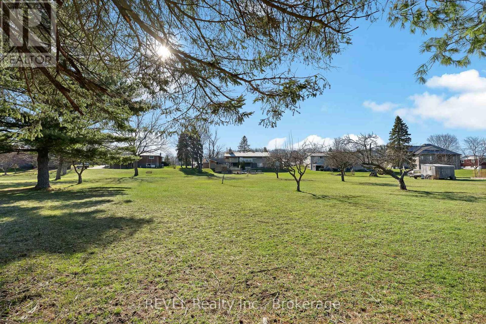 955 RIDGE ROAD N - 41