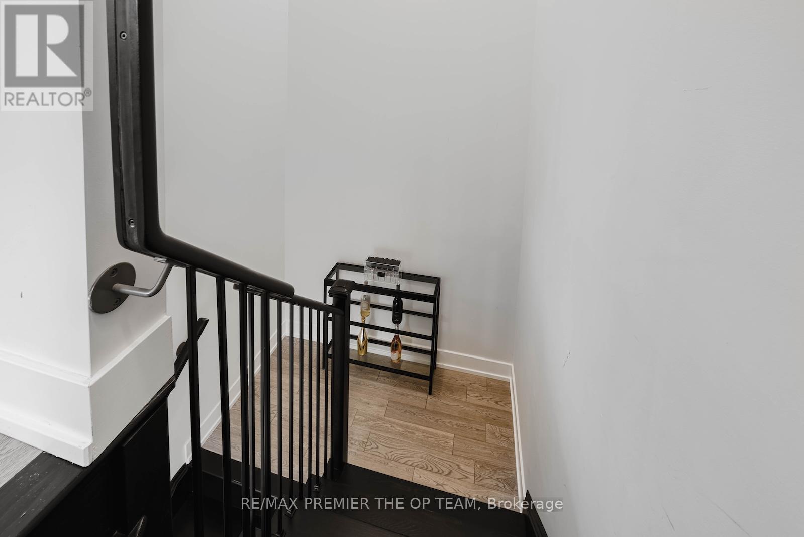 #139 9580 ISLINGTON AVENUE - 3