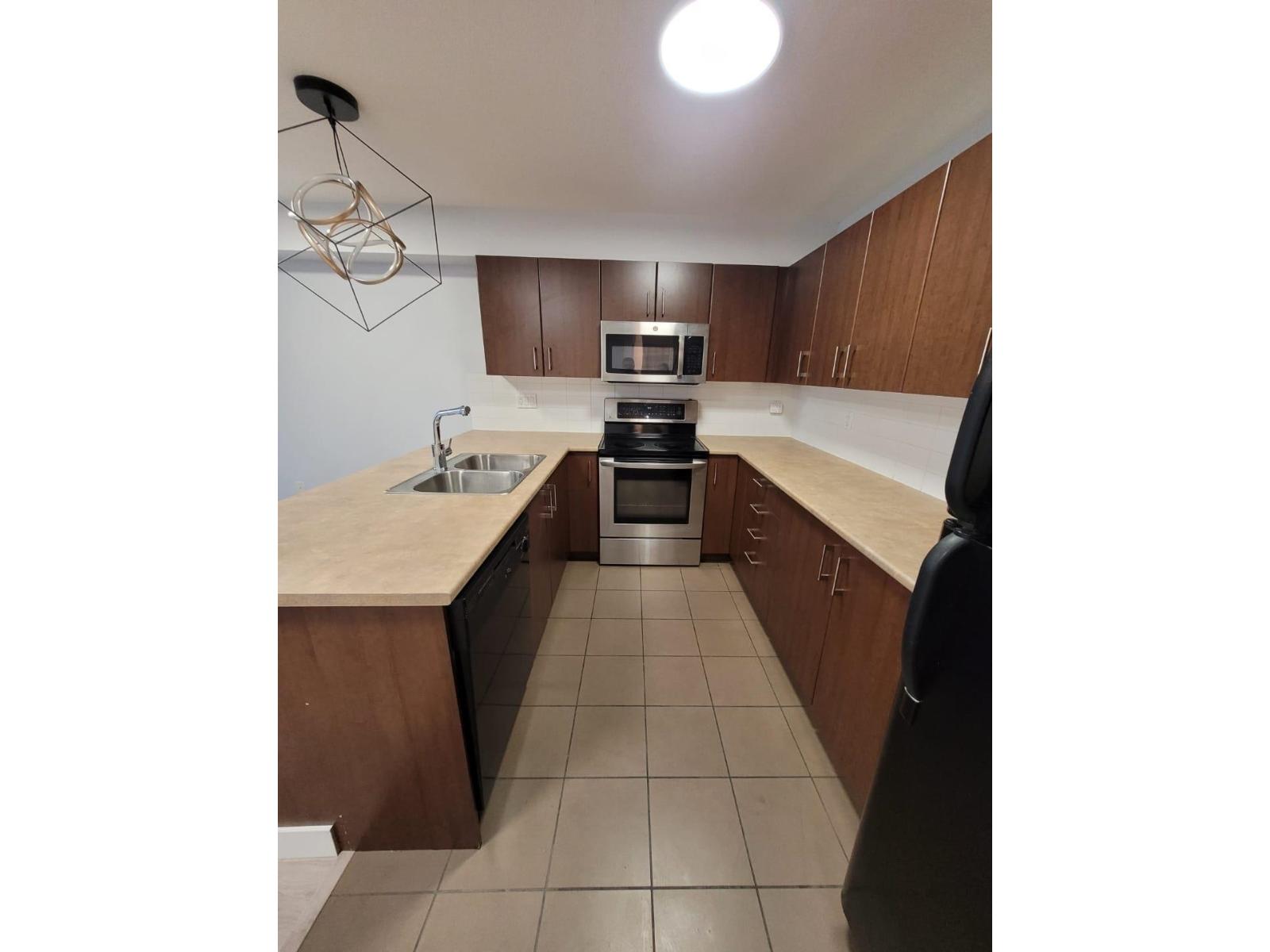 214 45555 YALE ROAD, Chilliwack Proper South, Chilliwack