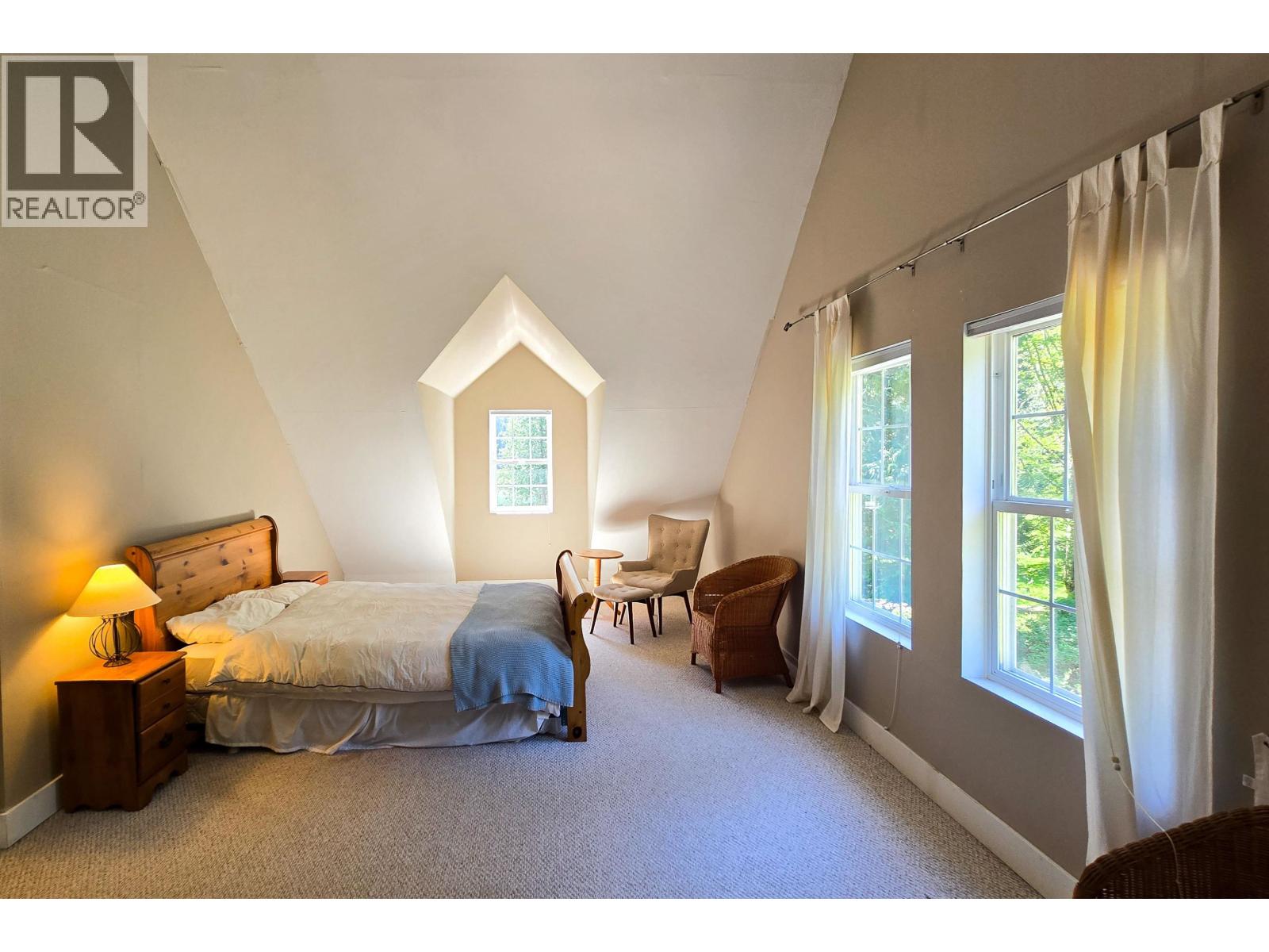 B SL27 SEA RANCH SHORELINE, Gambier Island