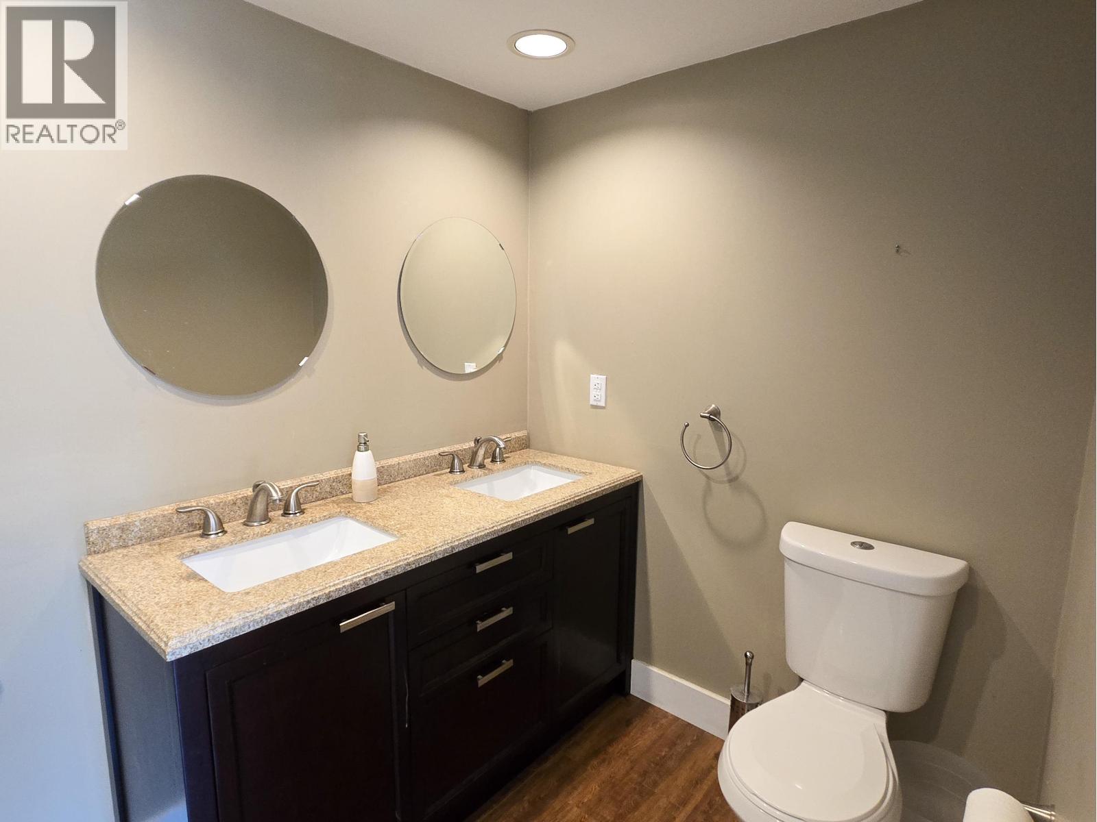 B SL27 SEA RANCH SHORELINE, Gambier Island