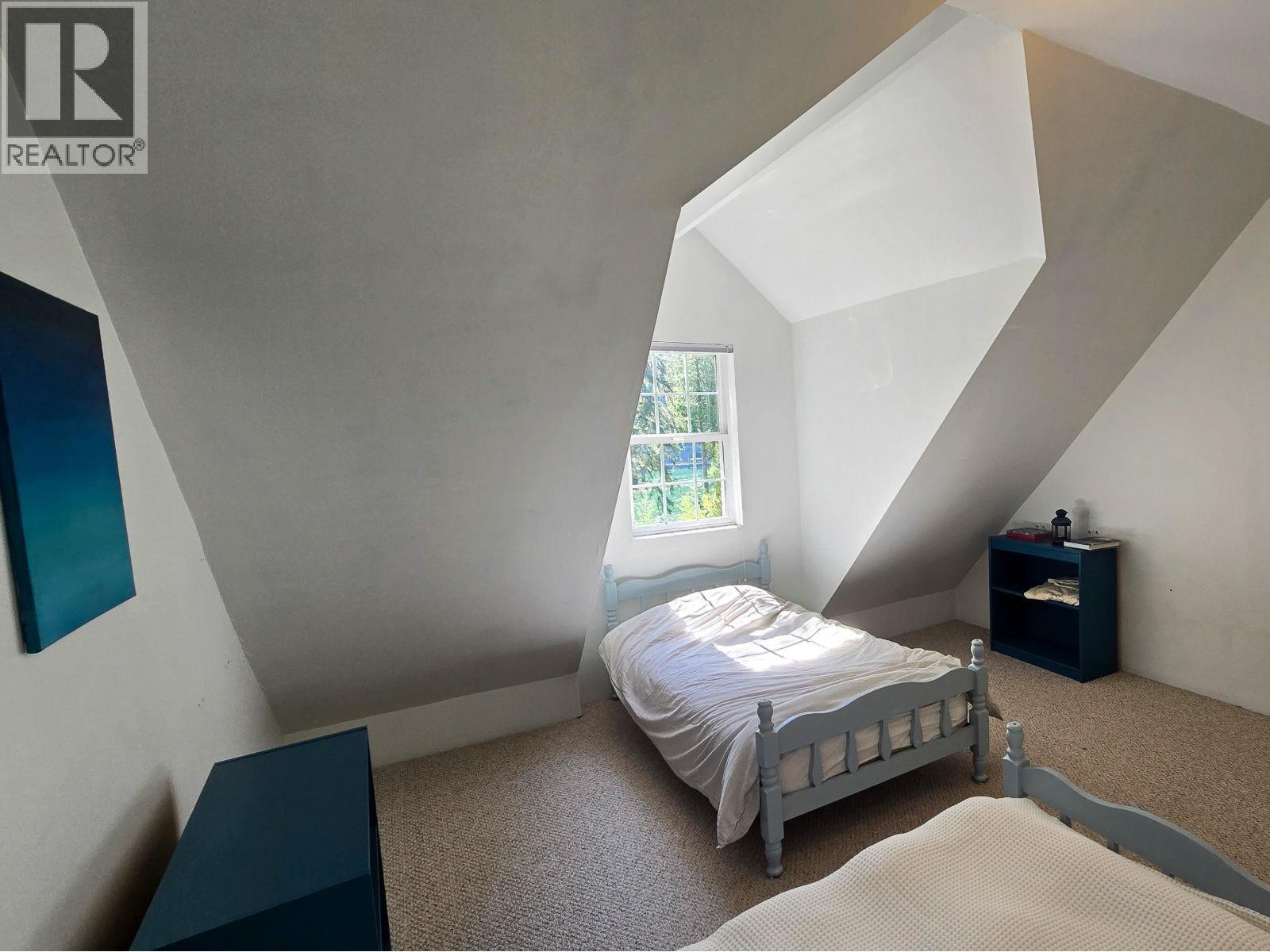 B SL27 SEA RANCH SHORELINE, Gambier Island