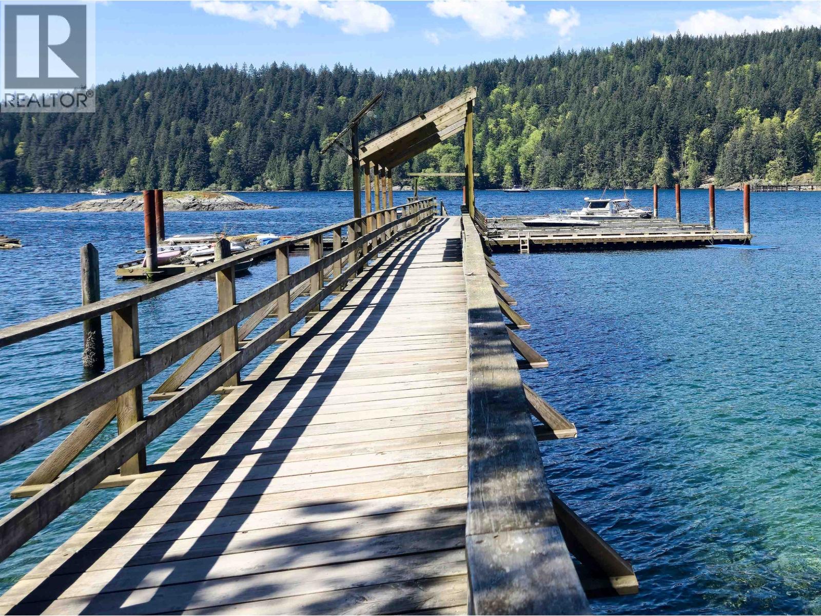 B SL27 SEA RANCH SHORELINE, Gambier Island