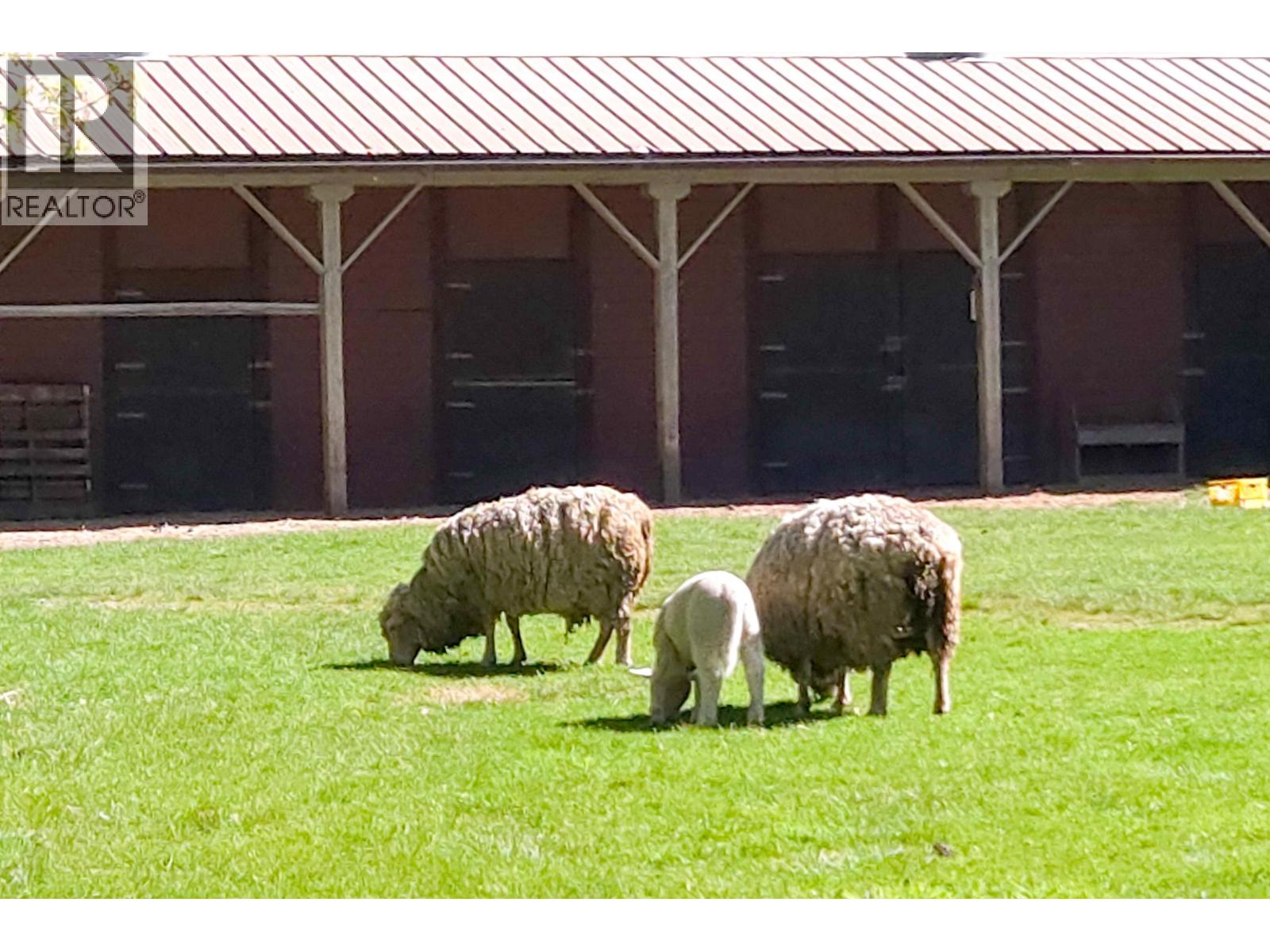 B SL27 SEA RANCH SHORELINE, Gambier Island