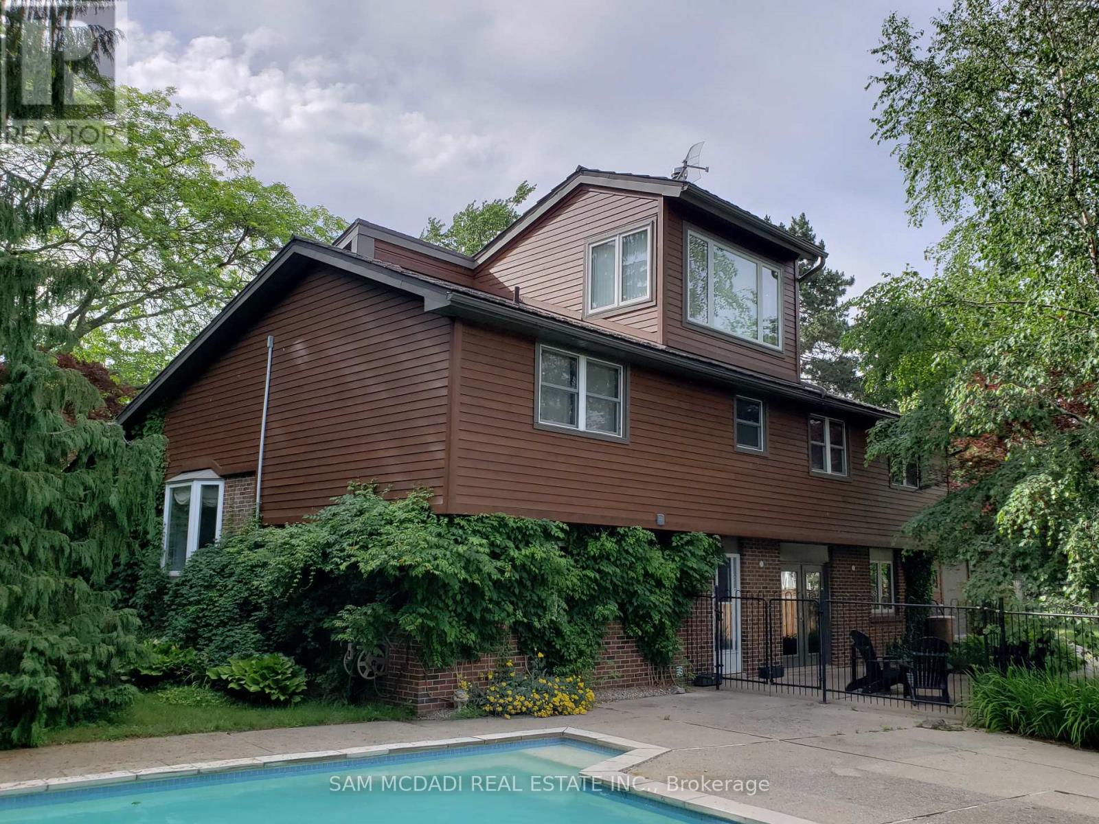 1460 HALYARD COURT - 3
