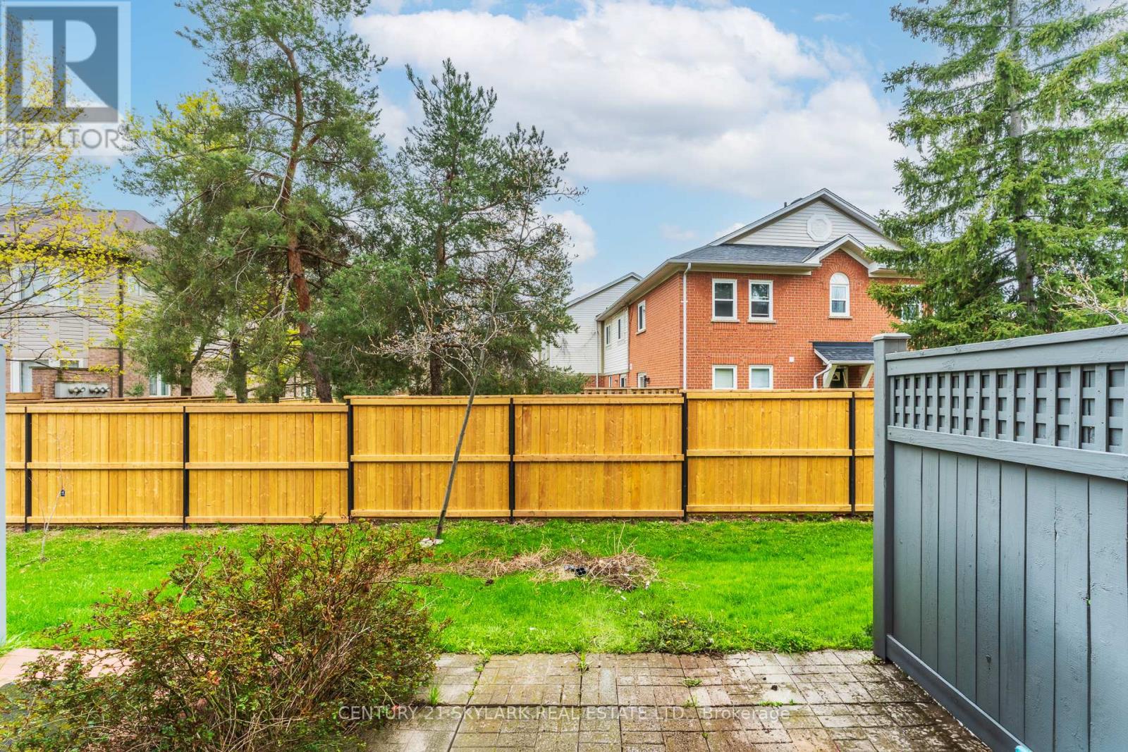 #25 2665 THOMAS STREET - 32