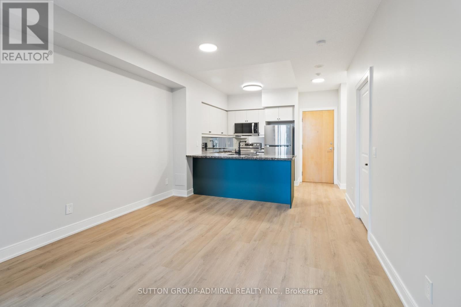 #229 58 MARINE PARADE DRIVE - 13