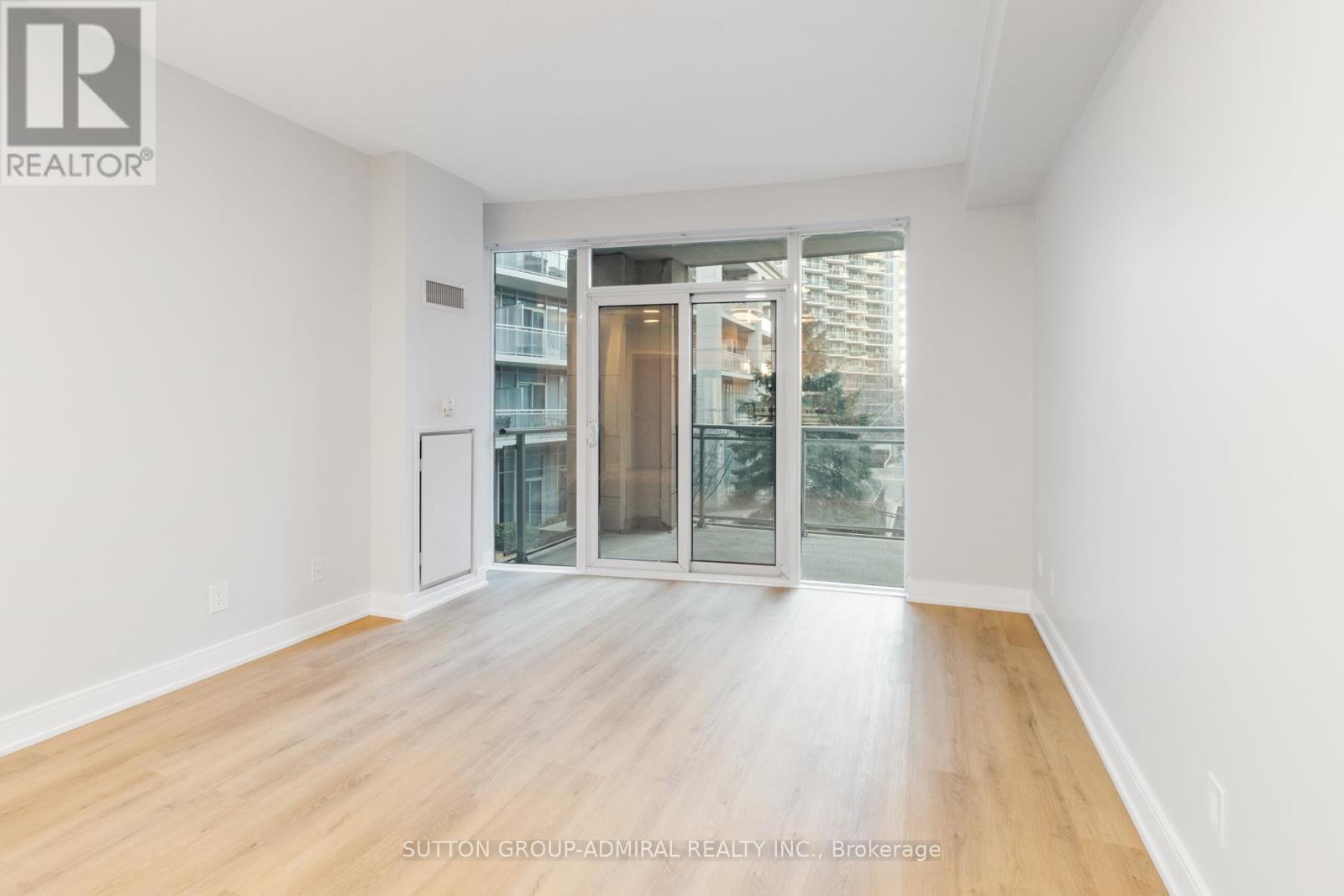 #229 58 MARINE PARADE DRIVE - 16
