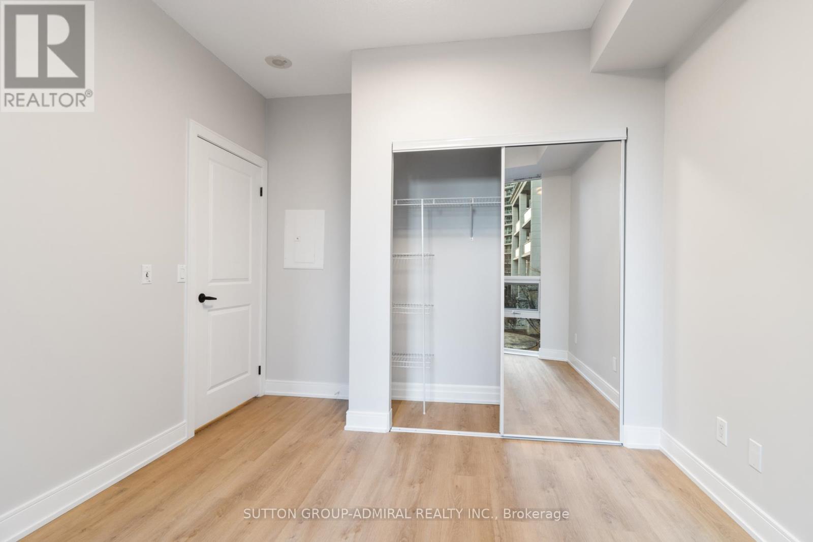 #229 58 MARINE PARADE DRIVE - 17