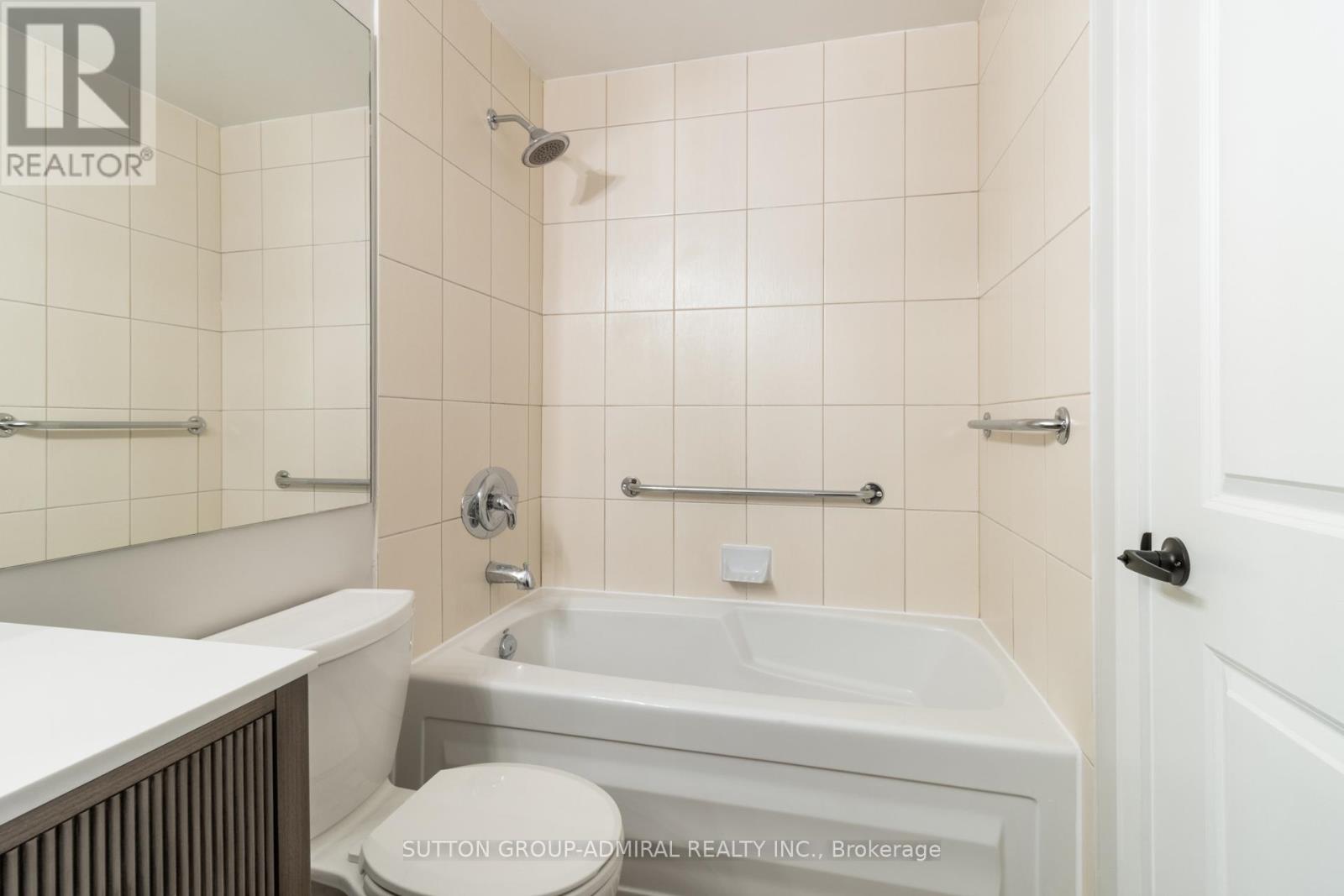 #229 58 MARINE PARADE DRIVE - 20