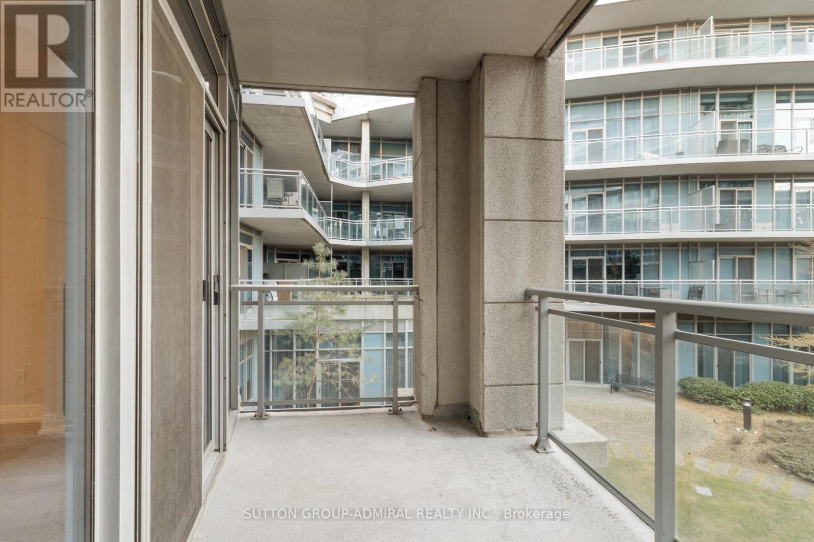 #229 58 MARINE PARADE DRIVE - 22