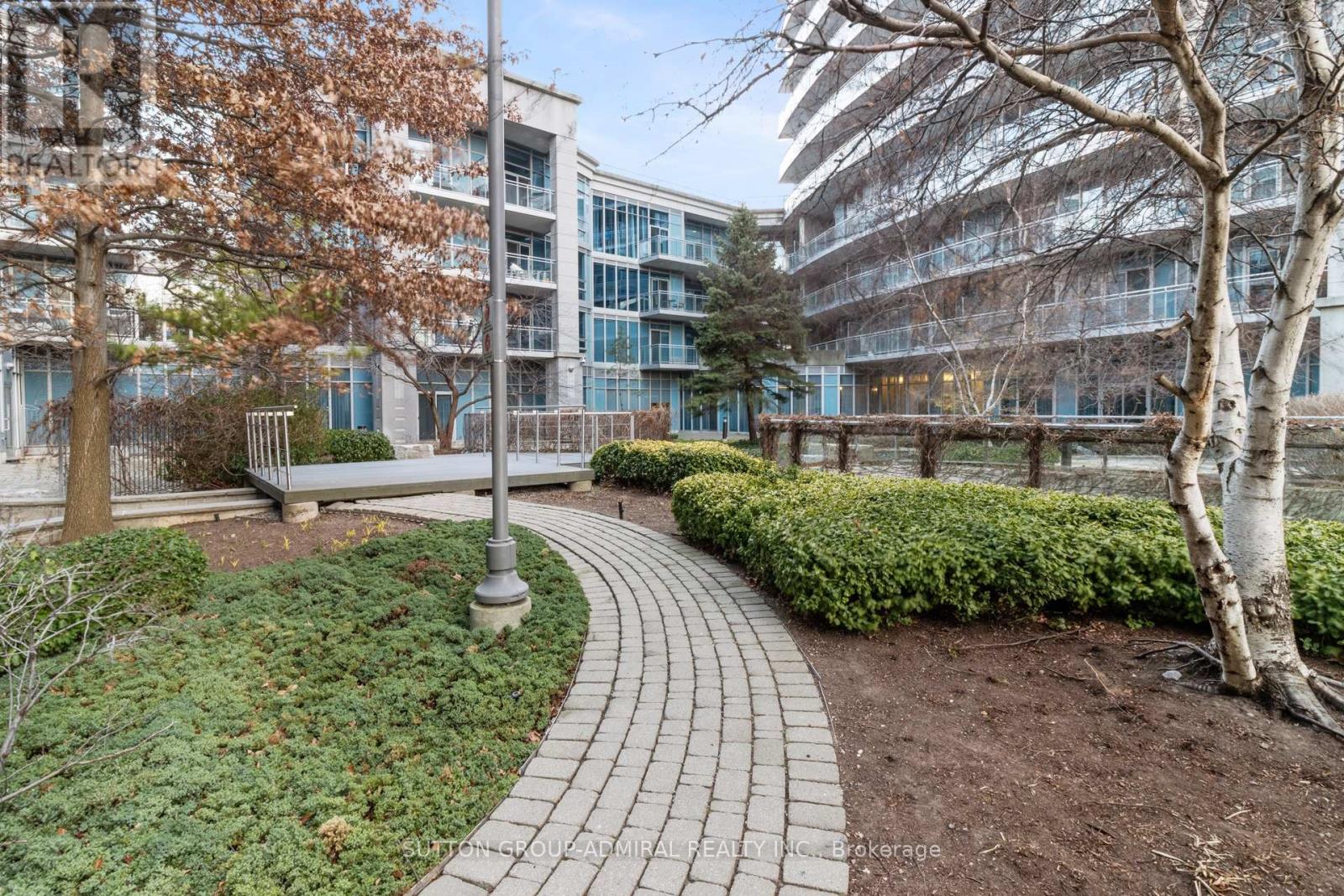#229 58 MARINE PARADE DRIVE - 27