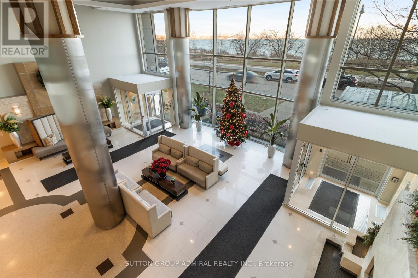 #229 58 MARINE PARADE DRIVE - 38