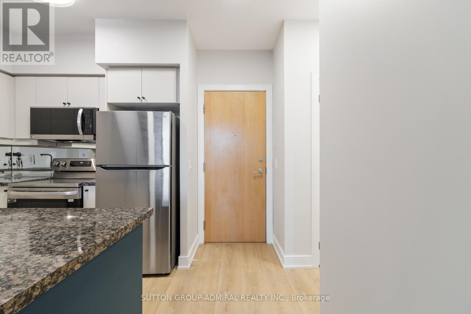 #229 58 MARINE PARADE DRIVE - 7