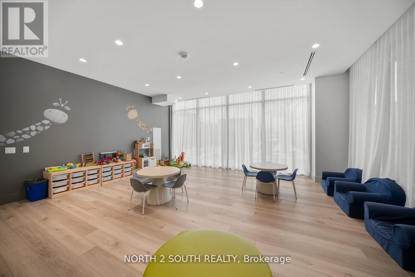 #213 1787 ST CLAIR AVENUE W - 25