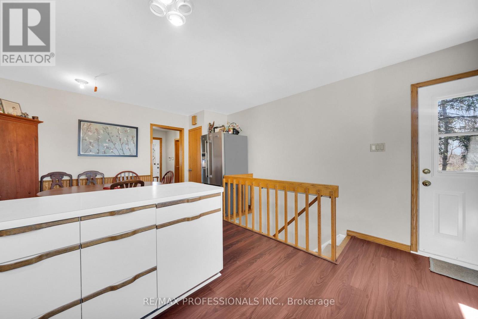 508 VANESSA CRESCENT - 15