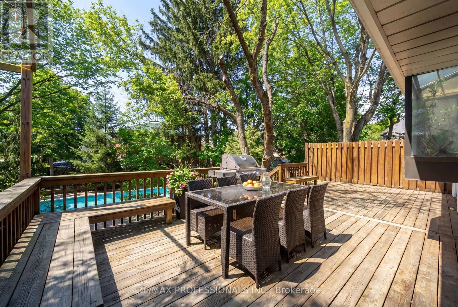 508 VANESSA CRESCENT - 21