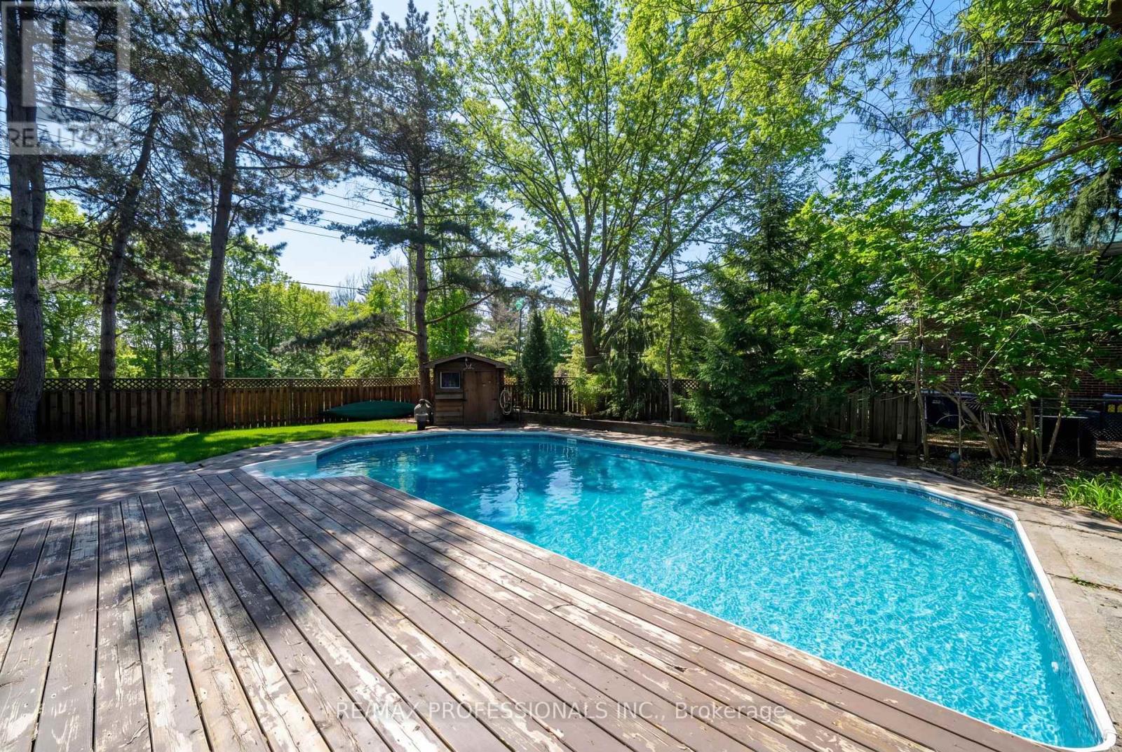 508 VANESSA CRESCENT - 23