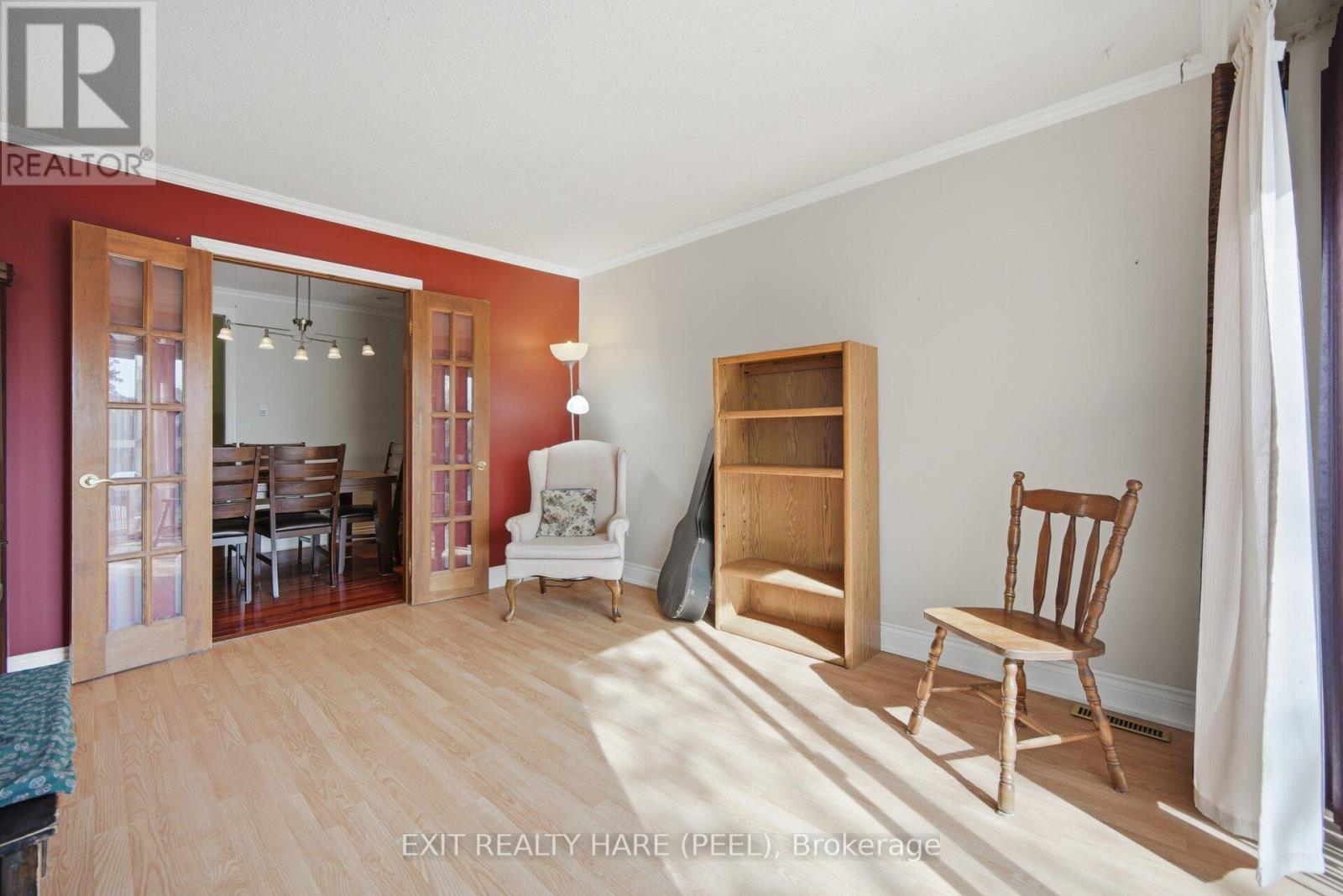 30 THORSBY COURT - 14