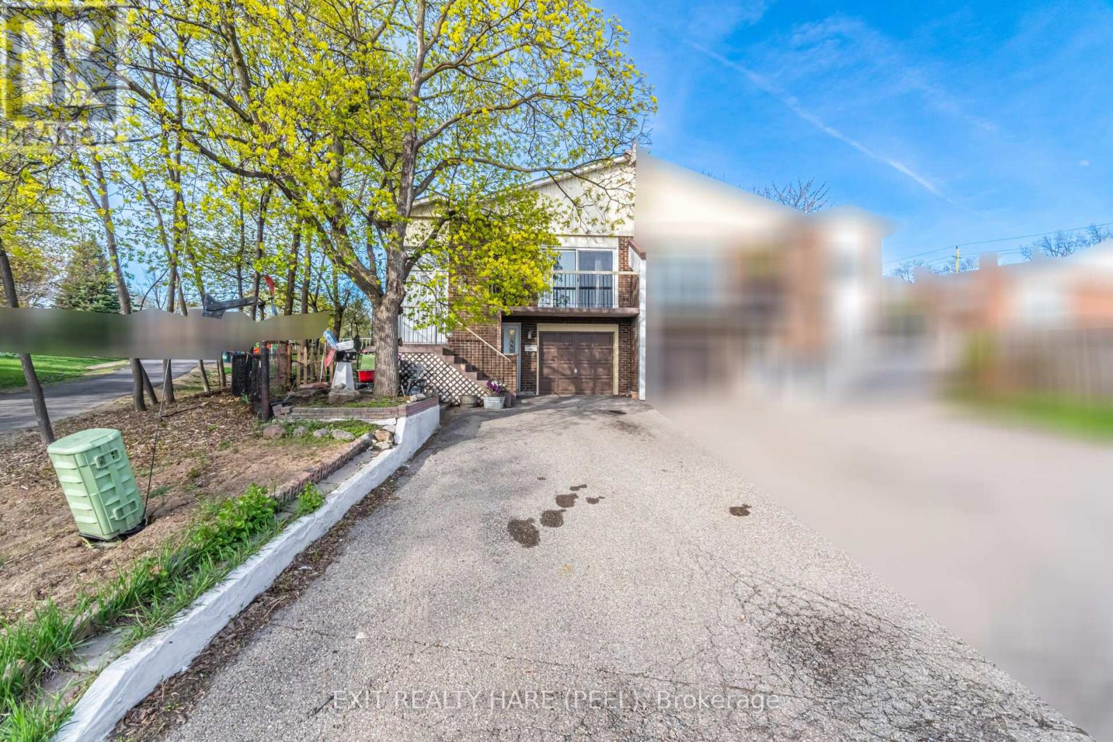 30 THORSBY COURT - 2