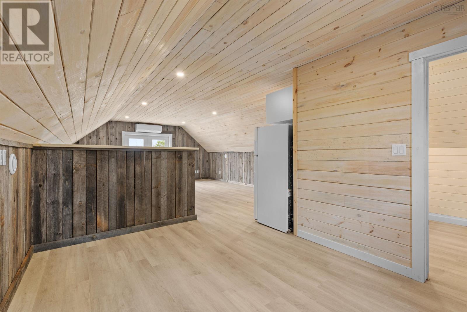 Property 22 of 26 of 27 Pig Loop Road