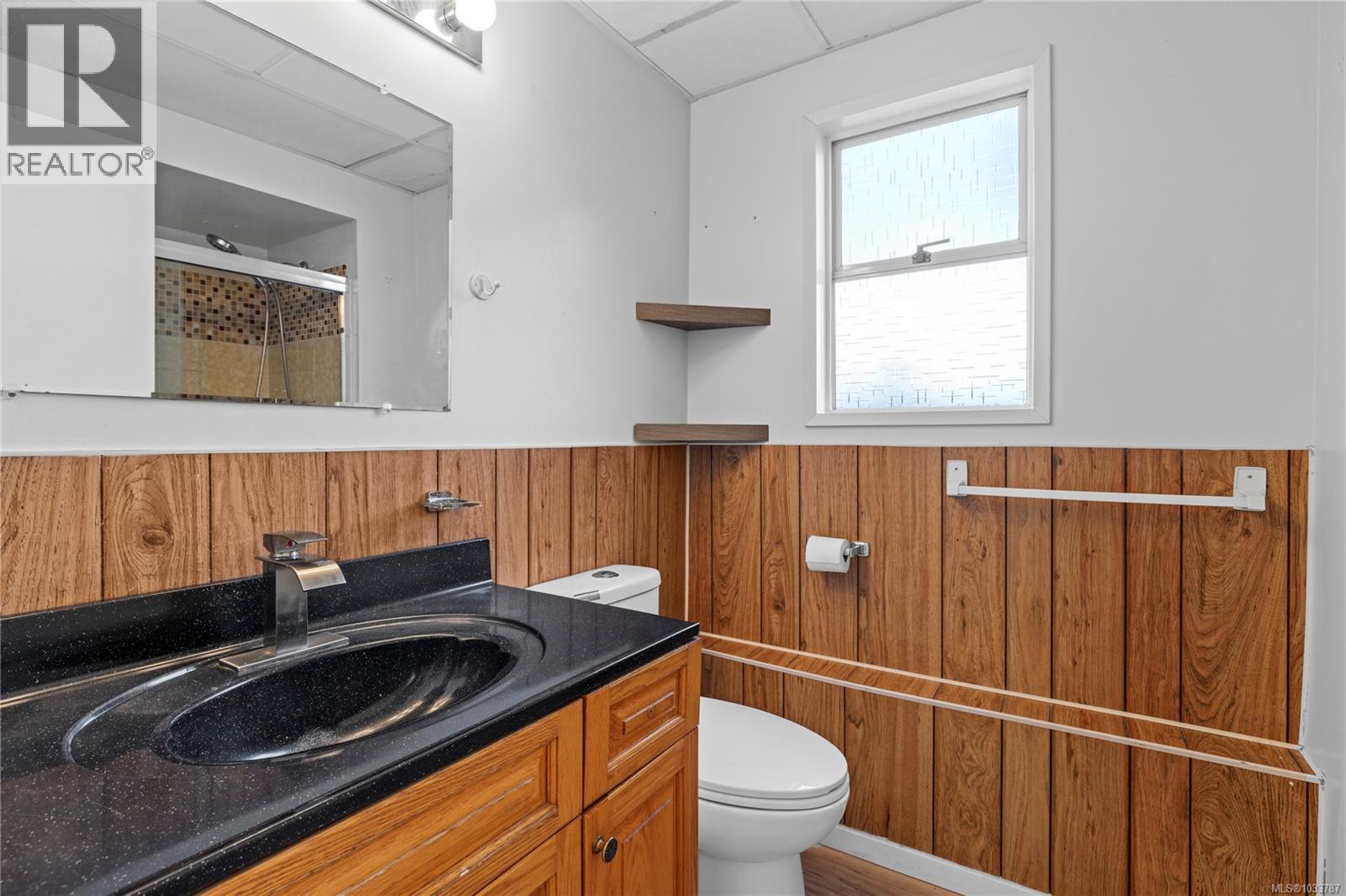 3932 MacIsaac Dr - 33