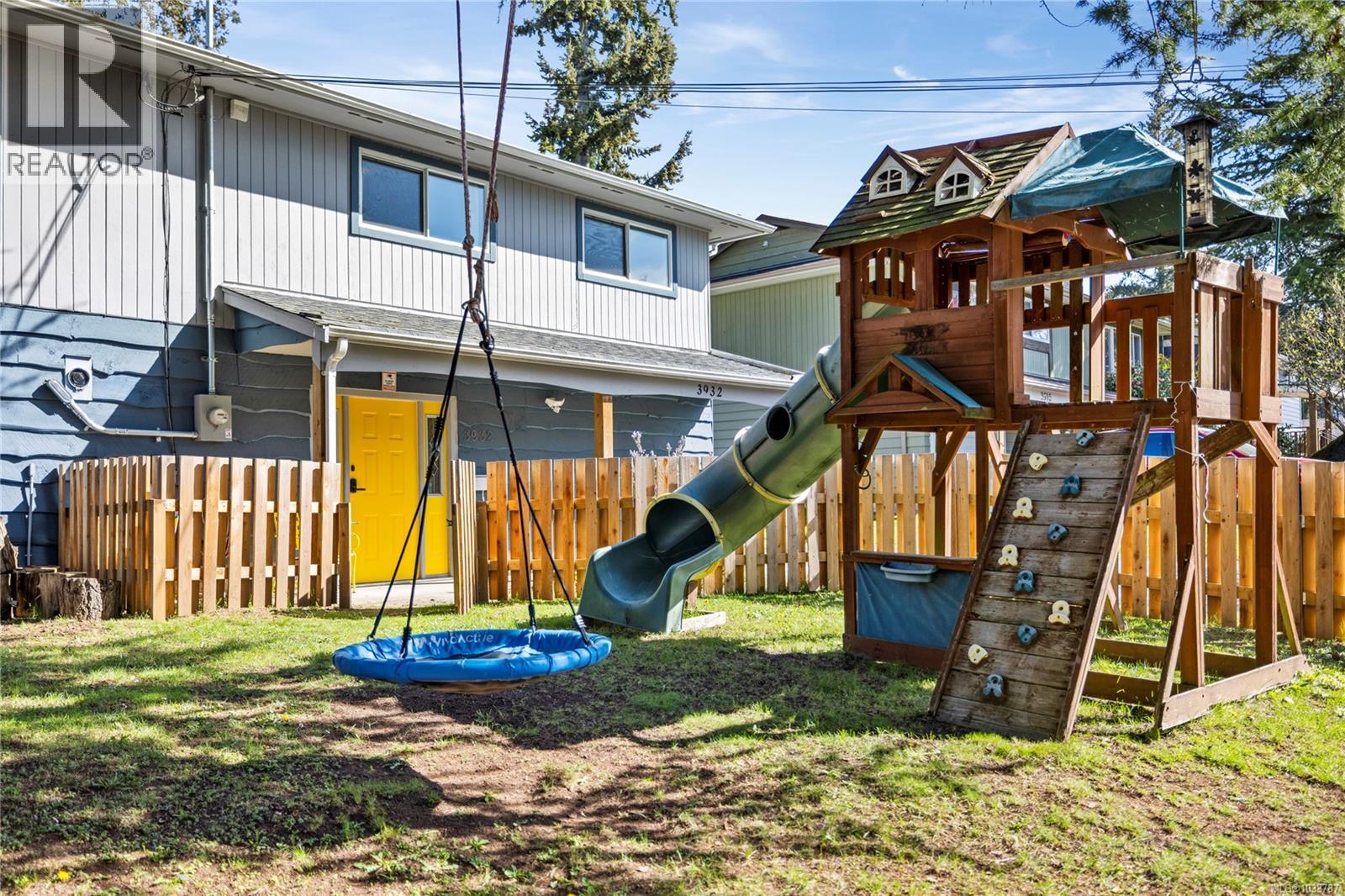 3932 MacIsaac Dr - 5