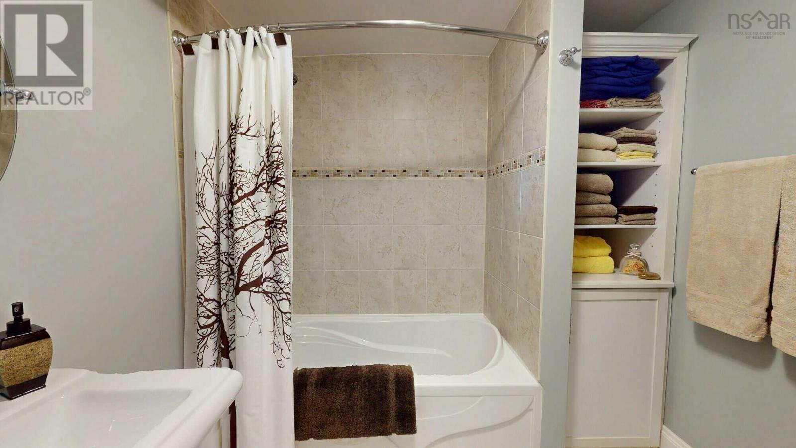 Property 16 of 21 of 78 Celtic Drive